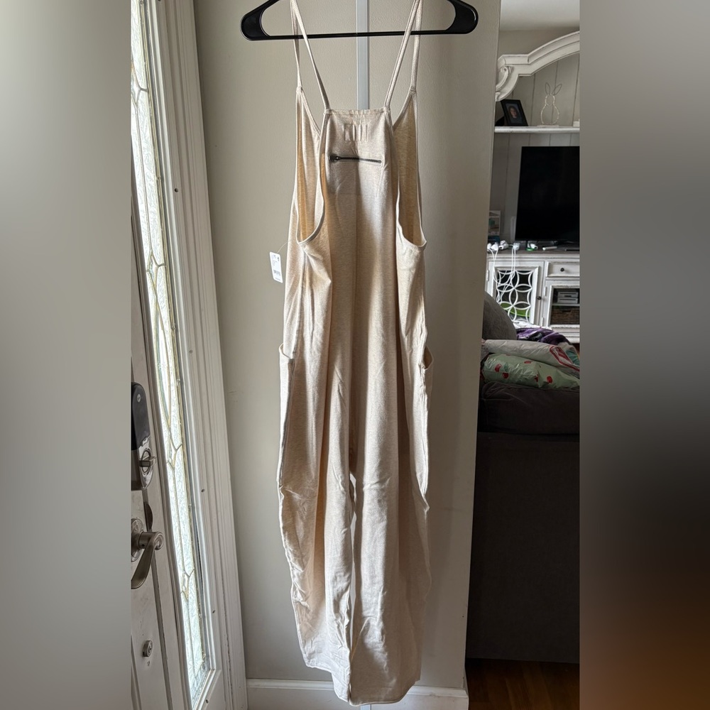 Free People Movement NWT Hot Shot Onesie Racerback in Heather Oatmeal Size L - Picture 7 of 7